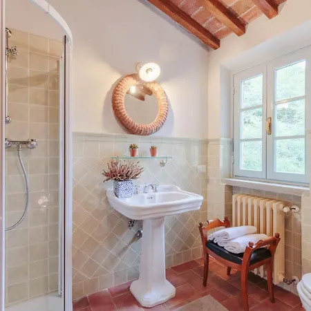 Villa Veranda, A Romantic With Pool