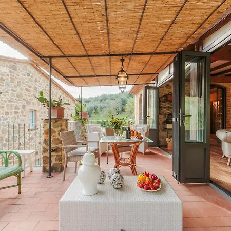 Veranda, A Romantic With Pool