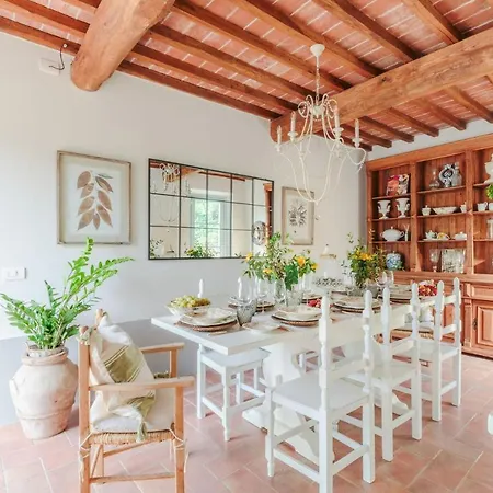 Villa Veranda, A Romantic With Pool Larciano