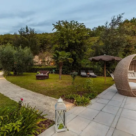 Villa Veranda, A Romantic With Pool Larciano